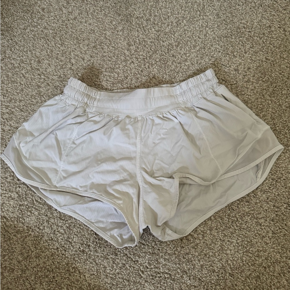 Lululemon hotty hot shorts size 4